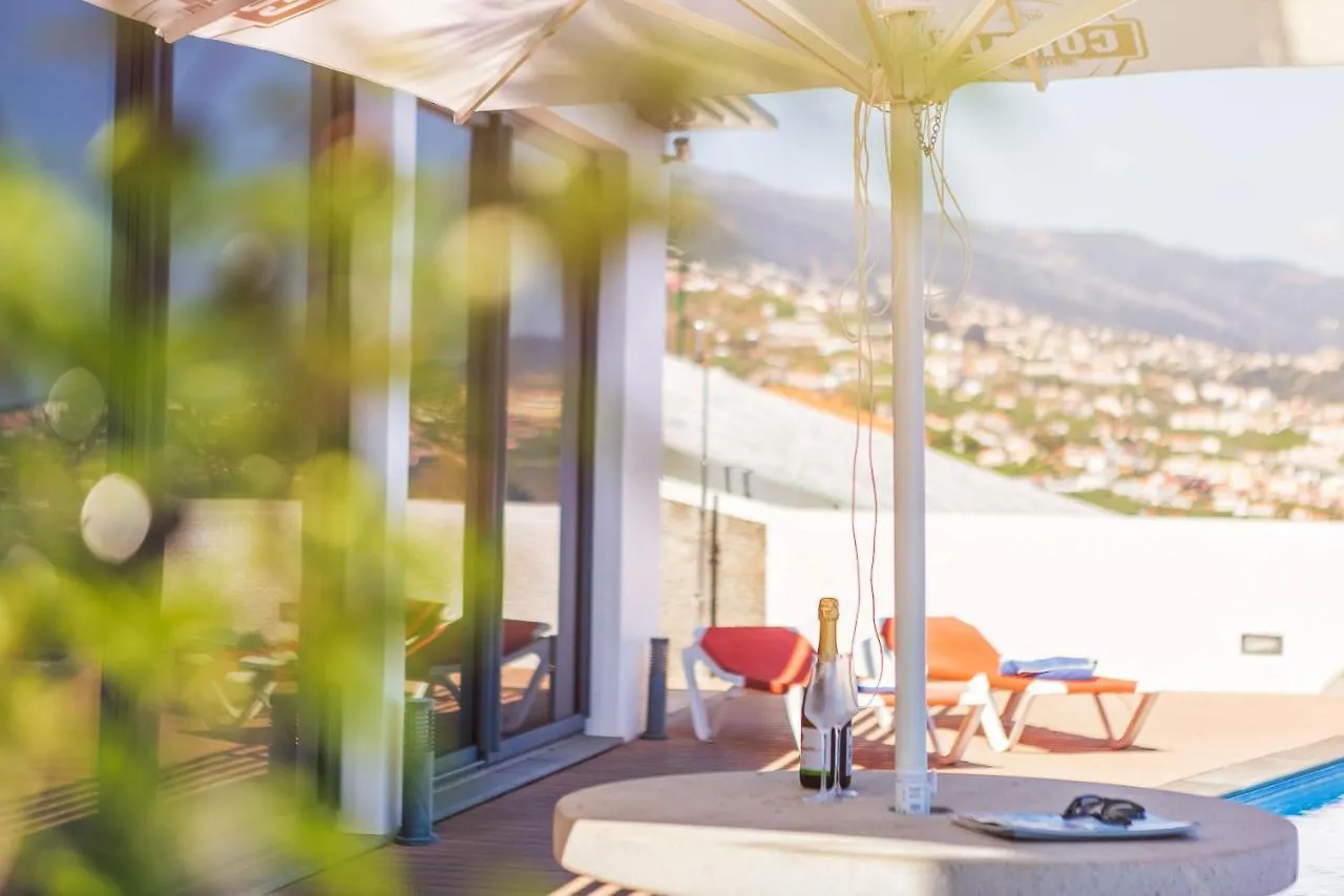 Villa Amplitude Camara de Lobos