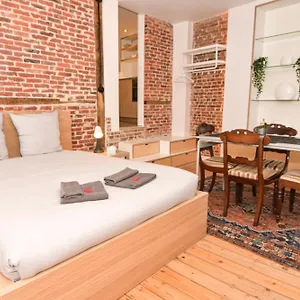 dream-duplex-near-the-royal-palace-city-center.brusselshotelsbook.com/