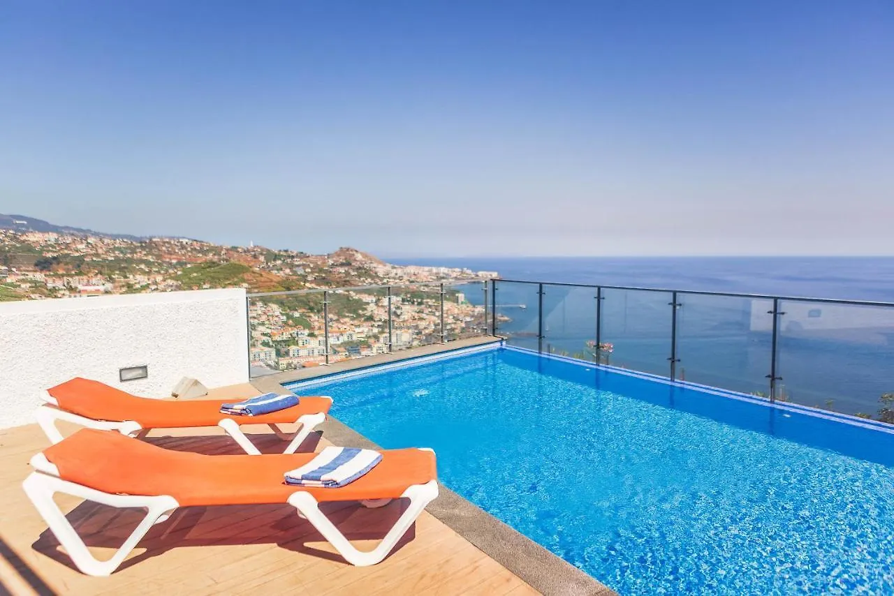 Villa Amplitude Camara de Lobos
